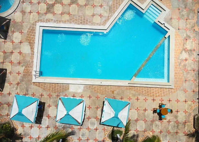 Puerto Blanco Marina & Hotel